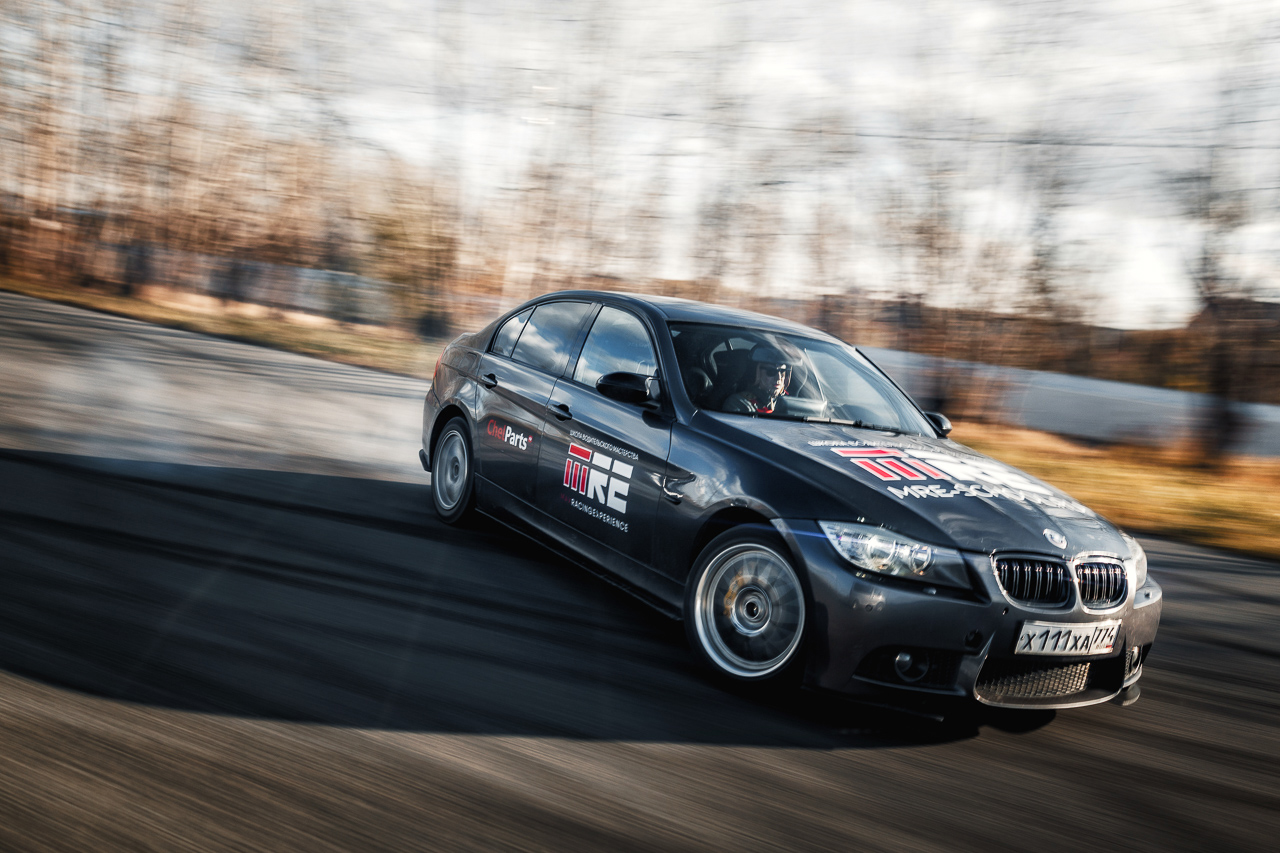 Новые фотографии нашего учебного спорткара BMW 343i V8 Новые фотографии нашего учебного спорткара BMW 343i V8