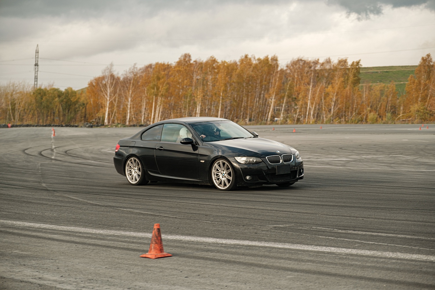 Экстремальное вождение разовое занятие 1 час 50 мин на BMW 3-серии купе. 2 уровень