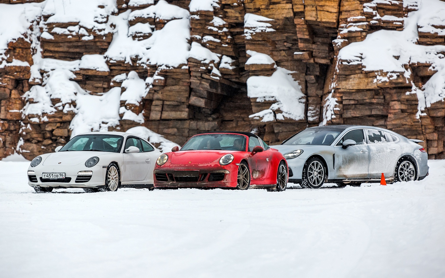 Зимний тренинг для владельцев автомобилей Porsche Winter Ice Training 2020