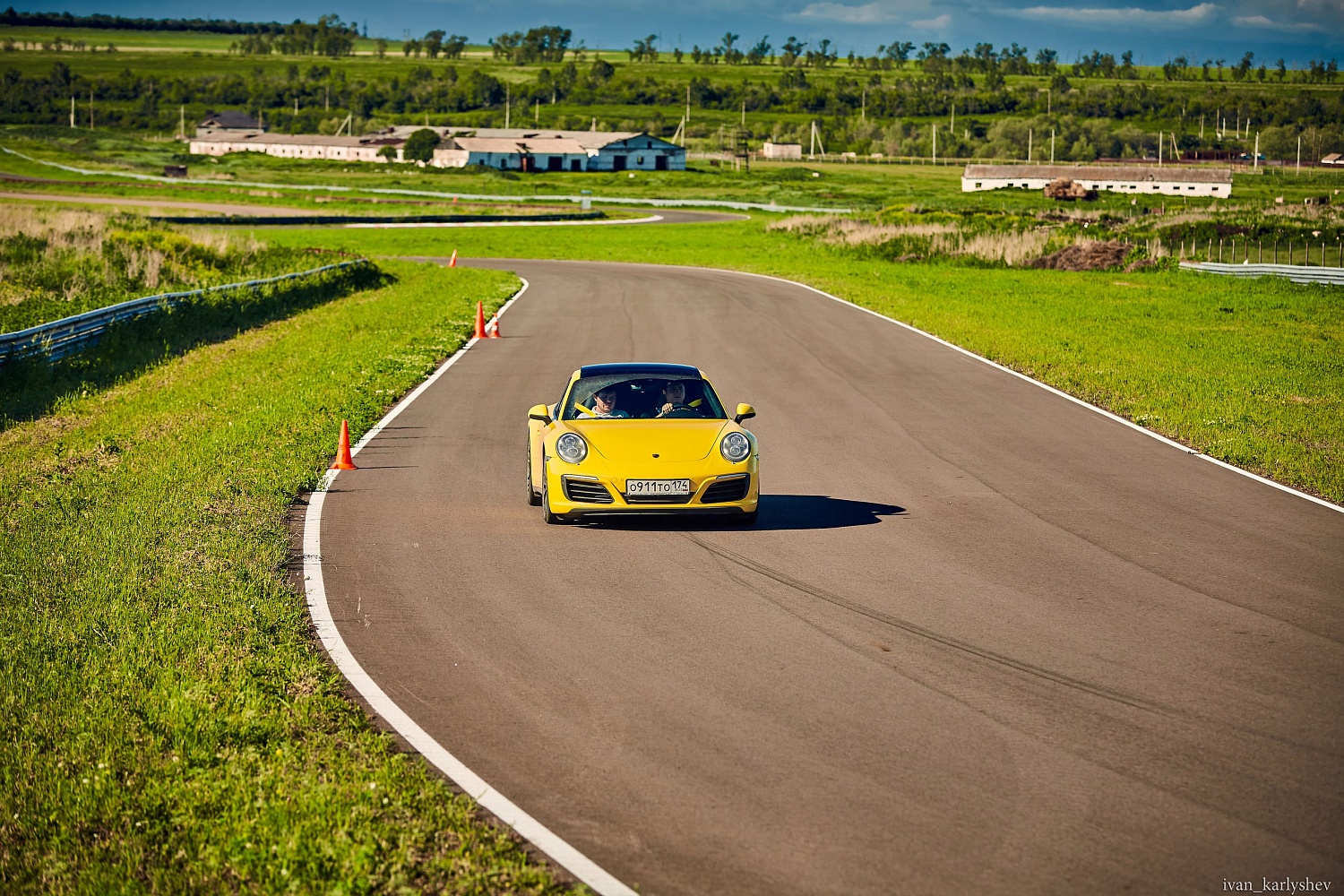 Тренинг владельцев Porsche 911 на трассе Т-моторс 2017